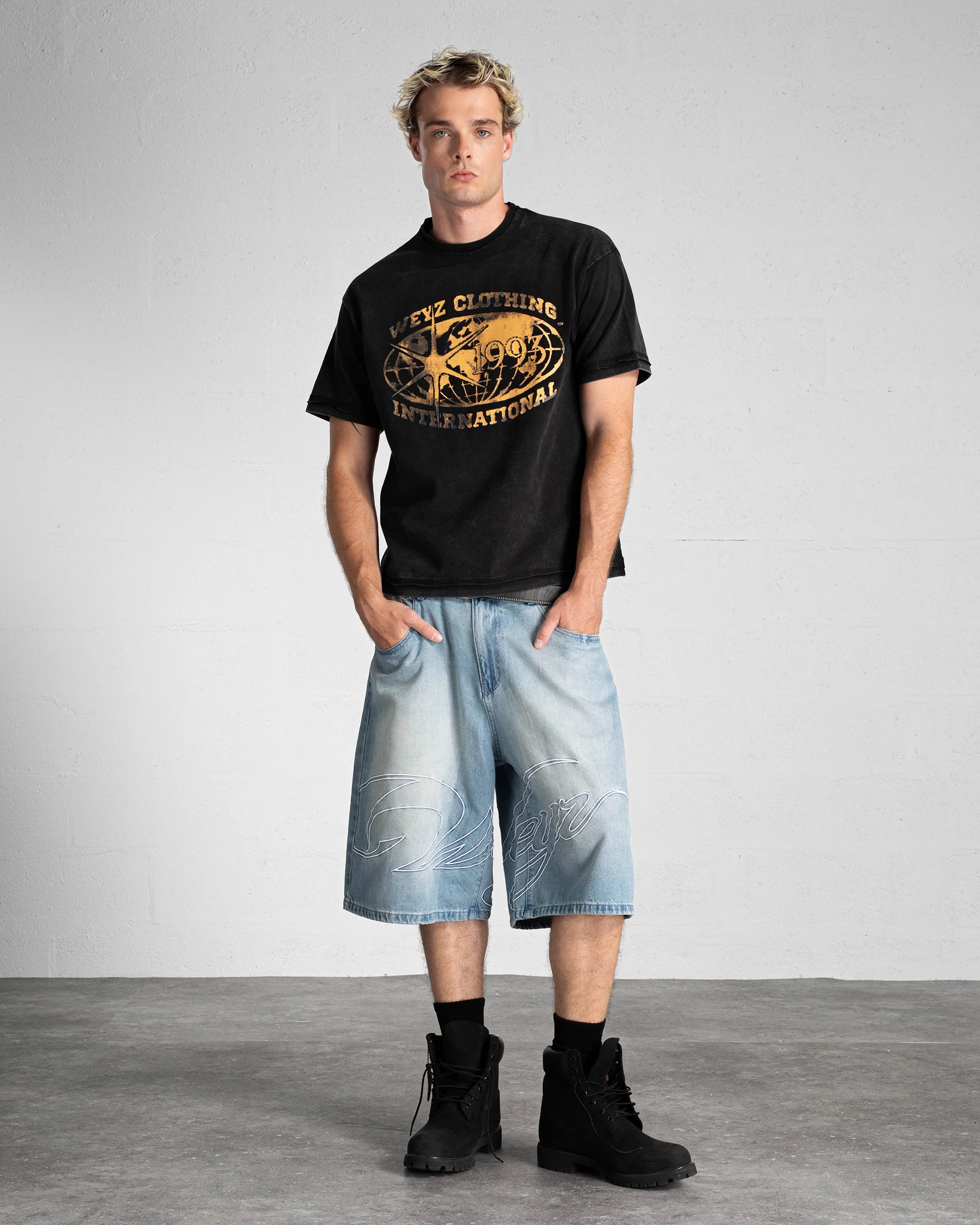 T-SHIRT "INTERNATIONAL" - NOIR VINTAGE - Image 3